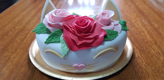 Opinii despre Sucree pasteleria boutique în Comodoro Rivadavia - Gastronomía y hostelería