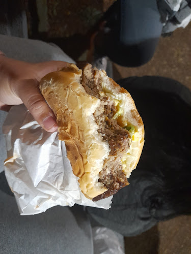 Comentarii opinii despre LA REINA SANDWICHES Y HAMBURGUESAS