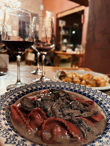 Alhambra Bar De Vinos - Gastronomía y hostelería