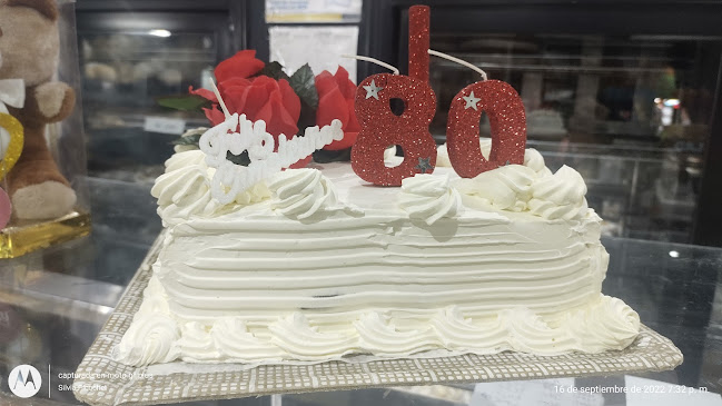 Opinii despre Santa María - Panadería y Confitería în Gran Buenos Aires - Gastronomía y hostelería