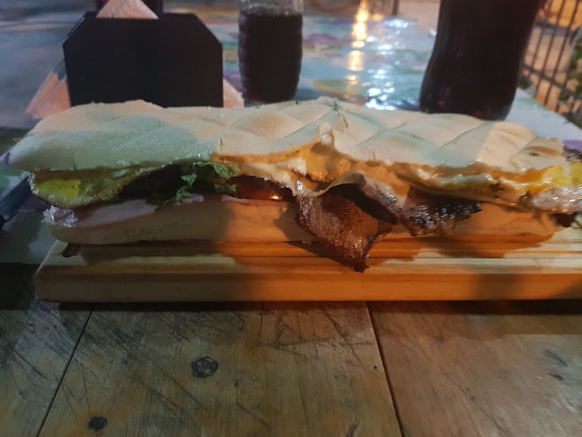 Lomiteria y pizzeria - Rivadavia