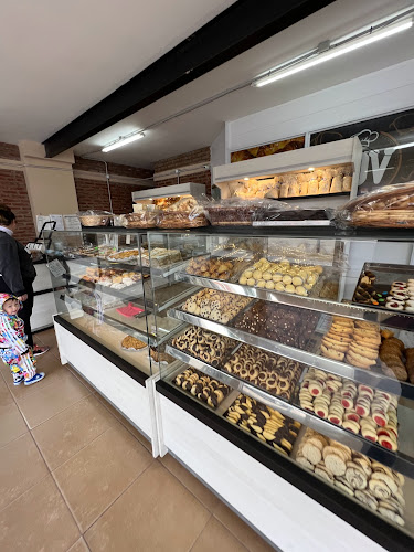 Opinii despre DOV Pasteleria - Puán y Acevedo în Mar del Plata - Gastronomía y hostelería