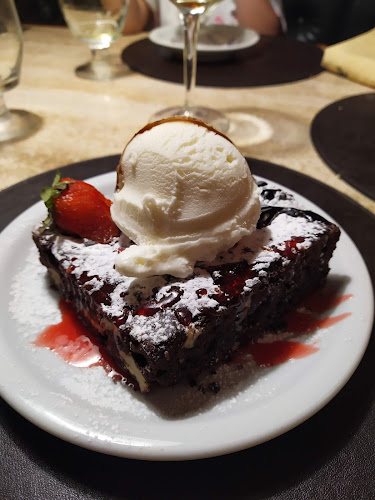 Pavarotti Restaurante Bodega - Bahía Blanca