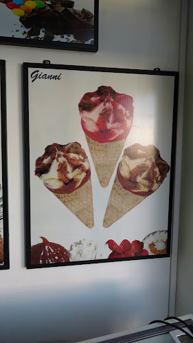 Av. Hipólito Yrigoyen 195 4400, A4400 Salta