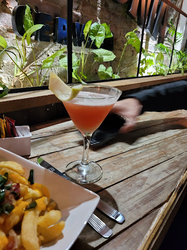 Opinii despre Liverpool city Bar în Paraná - Gastronomía y hostelería