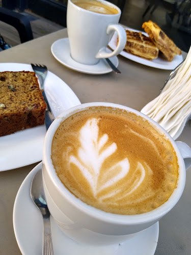 Opinii despre Rueda Libre Bicicletas y Café. Segafredo. în Gualeguaychú - Gastronomía y hostelería