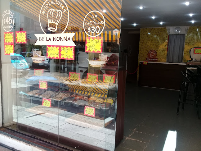 Medialunas De La Nonna Matheu San Martín