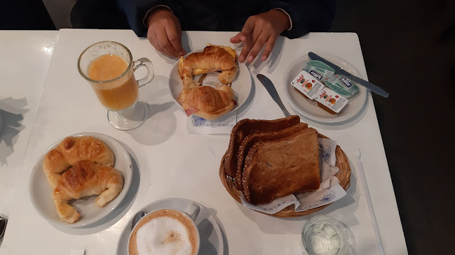 Av. Colón 3597, B7600 Mar del Plata, Provincia de Buenos Aires