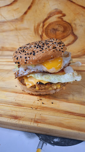 Opinii despre The Wiffa's în San Martín - Gastronomía y hostelería