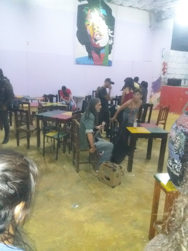 Comentarii opinii despre Zeppellin 3 Bar - Espectaculos Musicales