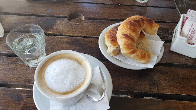 Burgos 652, B7300 Azul, Provincia de Buenos Aires