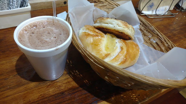 Panadería & Confitería Las III Bambinas - Gastronomía y hostelería