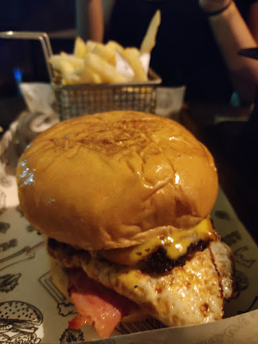 Opinii despre KIRA ROOFTOP în Ramos Mejía - Gastronomía y hostelería