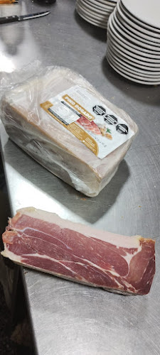 Opinii despre Parrilla Santa Ines de Ruben Baigorria în Pergamino - Gastronomía y hostelería