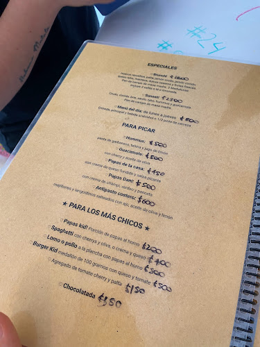 Opinii despre Casamonte în Bahía Blanca - Gastronomía y hostelería