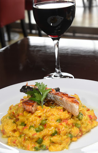 Av. Costanera Coronel Reguera 262 -27.358854, -55, Av. Obispo Kemerer 890055, N3300 Posadas, Misiones