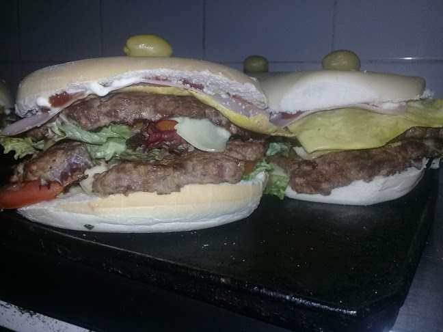 Aquí lomos y pizzas - Rivadavia