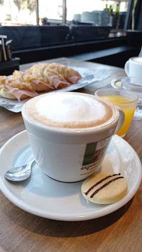 Blvd. Rondeau 1602, S2000 Rosario, Santa Fe