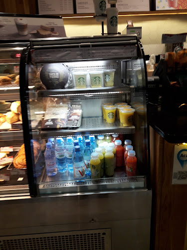 Comentarii opinii despre Starbucks Coffee