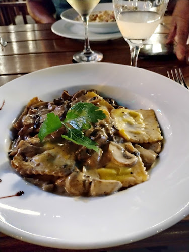 Opinii despre La Consentida Pilar în Pilar Centro - Gastronomía y hostelería