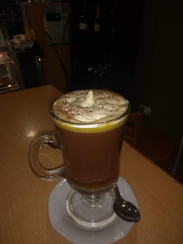 25 de Mayo 844, U9000 Comodoro Rivadavia, Chubut