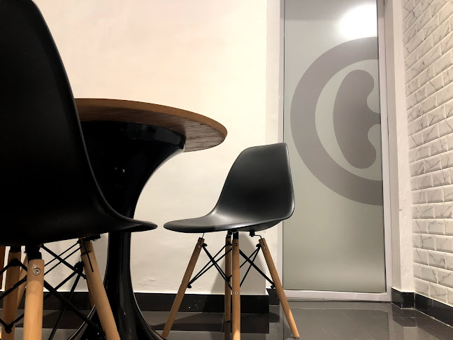 Av. 19 753, B1900 La Plata, Provincia de Buenos Aires