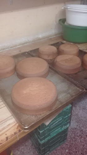 Opinii despre Pastelería "Doña Claudia" în Dock Sud - Gastronomía y hostelería