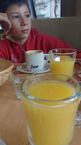 Opinii despre Veneto Heladeria y Cafeteria în Santa Fe de la Vera Cruz - Gastronomía y hostelería