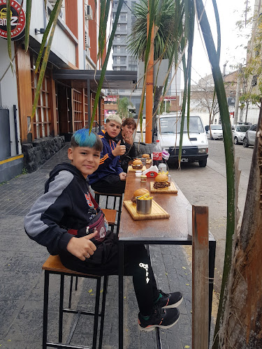 PAN-Z HAMBURGUESERIA SMASH - Gastronomía y hostelería