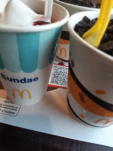McDonald's - Parque Kennedy - Gastronomía y hostelería