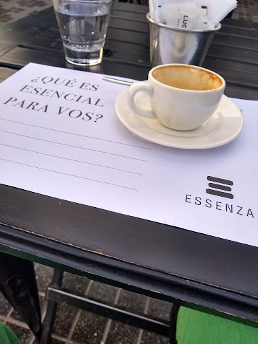 Comentarii opinii despre Essenza cafe