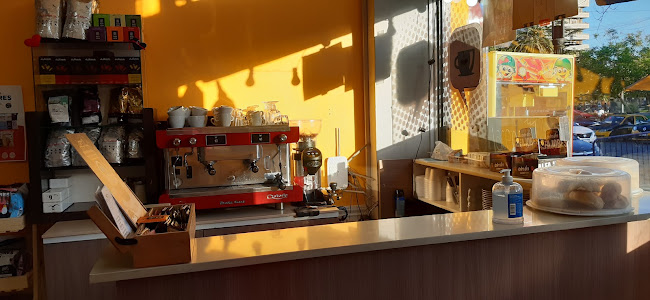 ARLEQUIN Helados & Café