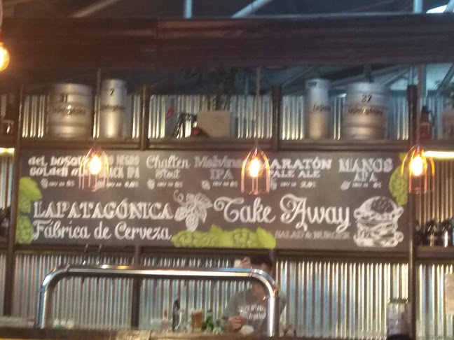 Av. Hipólito Yrigoyen 4088, U9000 Comodoro Rivadavia, Chubut