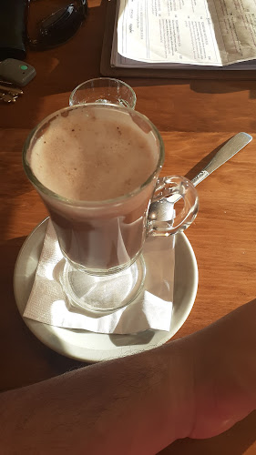 Comentarii opinii despre Tante Sara Café & Restó