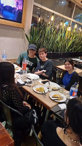 C. 20 esquina 27, B6600 Mercedes, Provincia de Buenos Aires