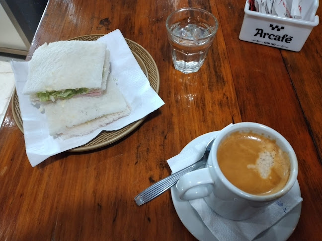 Colón Pizzas y Lomos - Gastronomía y hostelería