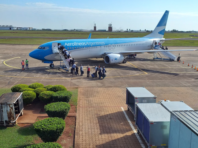 Hangar 9 Resto Bar - Posadas