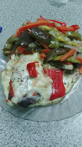 Opinii despre Pepe's Rotiseria y pizzeria în Santa Rosa - Gastronomía y hostelería