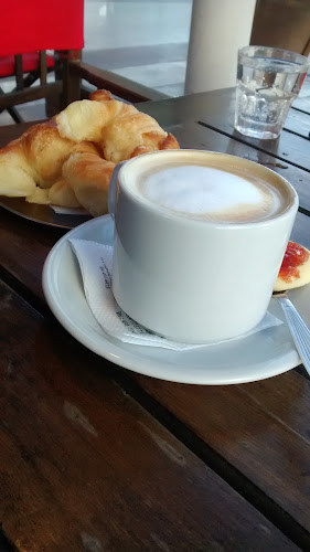 Comentarii opinii despre New Bar