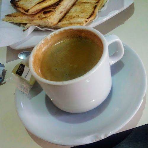 Comentarii opinii despre Benoit Cafeteria