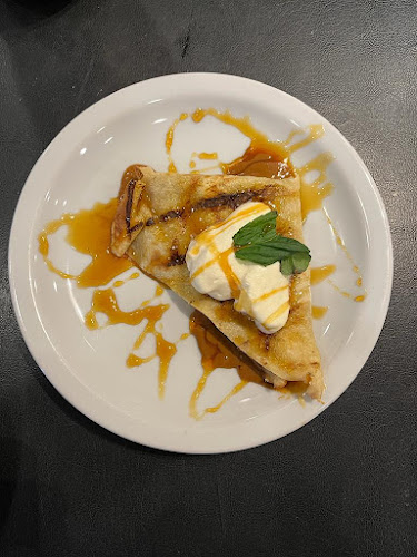 Resto Bar Pinni Fusión - Gastronomía y hostelería