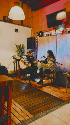 Av. Hipólito Yrigoyen 344, M5600 San Rafael, Mendoza