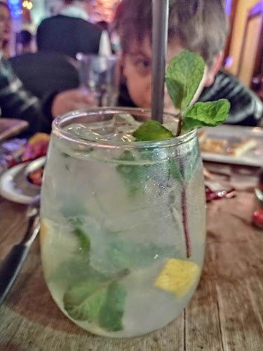 Comentarii opinii despre Dickens Pub