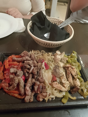 Av Uruguay 493 Loc. 1 Centro Este, X5152 Villa Carlos Paz, Córdoba