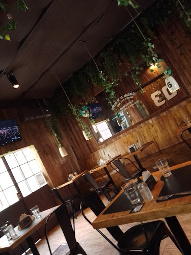 Independencia 2831, B1744 Moreno, Provincia de Buenos Aires