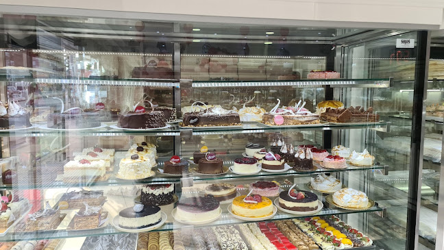 Opinii despre Panadería y Confitería Alvear în Ciudadela - Gastronomía y hostelería