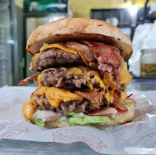 PRETO HAMBURGUESERIA