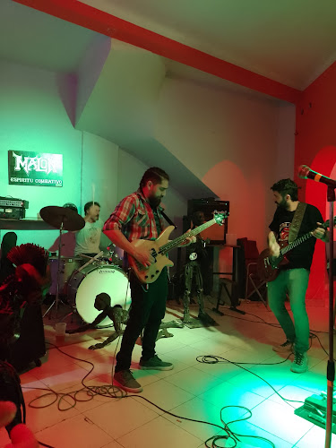 Oktubre Drugstore Bar - Gastronomía y hostelería