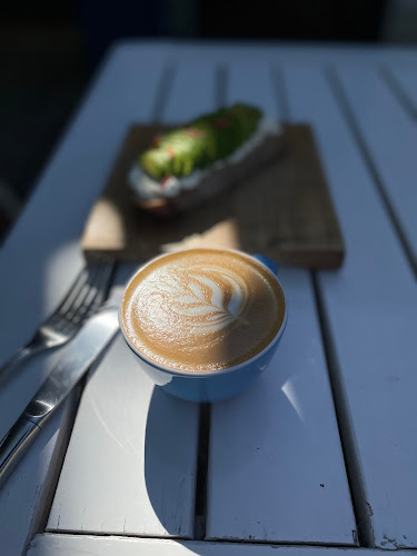 Comentarii opinii despre Blu Cafe San Isidro