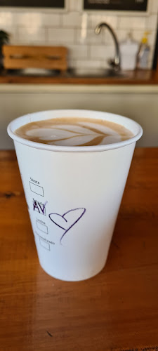 Av. Belgrano 992, A4400 Salta